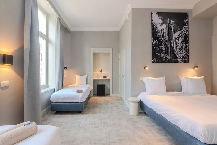 Room 64 of 148