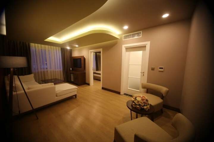 Room 19 of 44