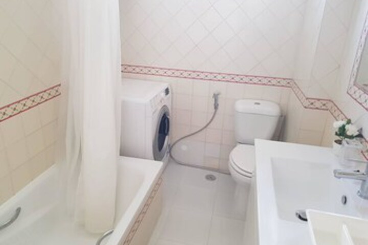 Room 4 of 29