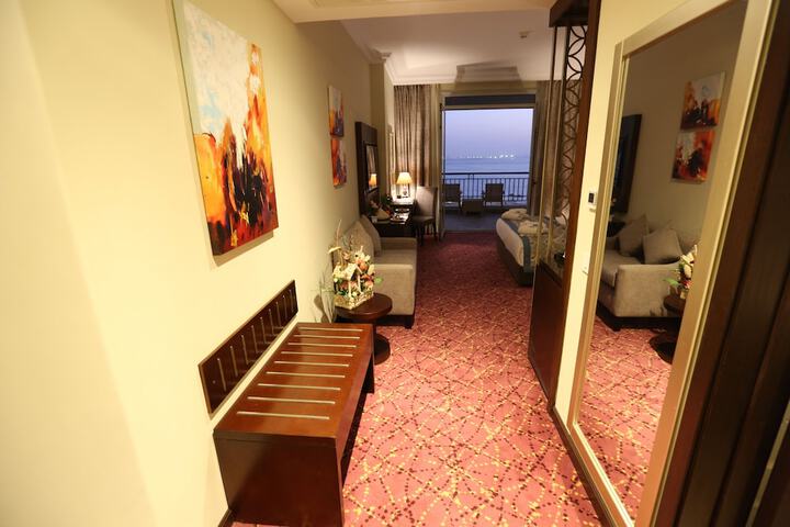 Room 9 of 81