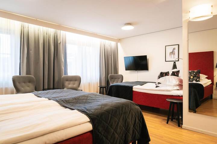 Room 35 of 98