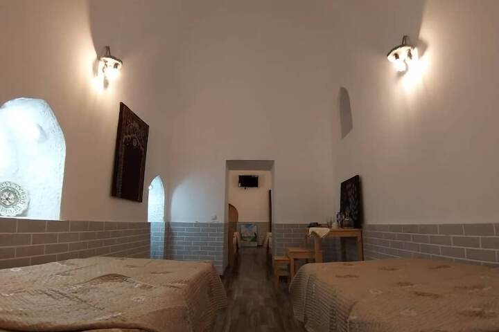 Room 5 of 46