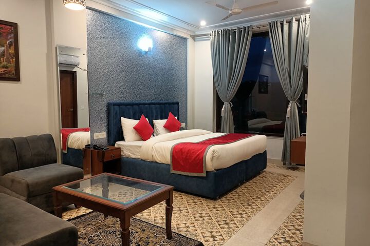 Room 21 of 31