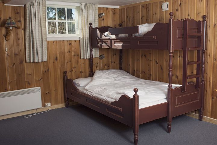 Room 6 of 45
