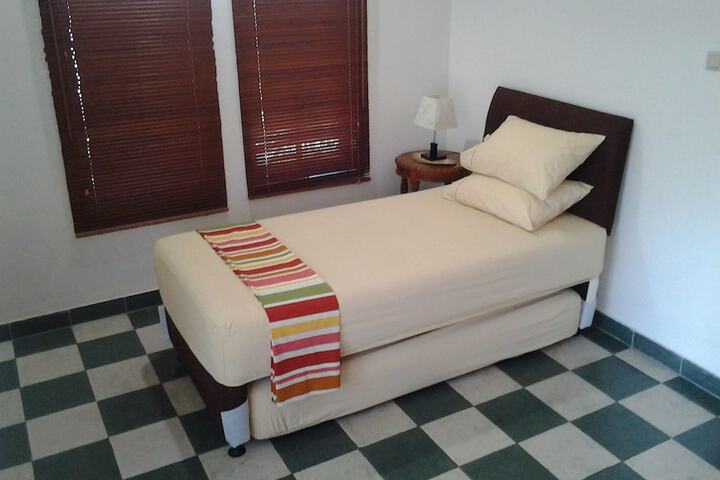 Room 2 of 11