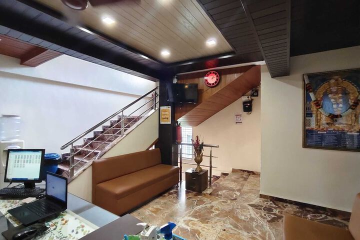 Hotel Interior 4 of 31