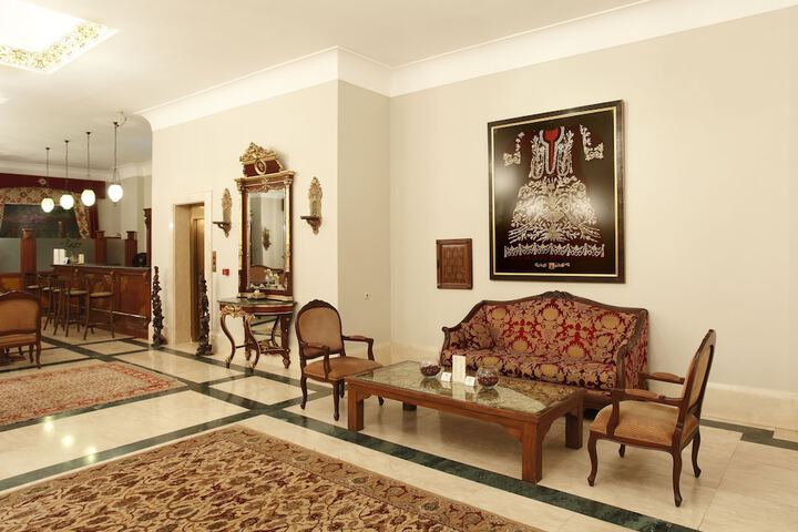 Lobby Photo