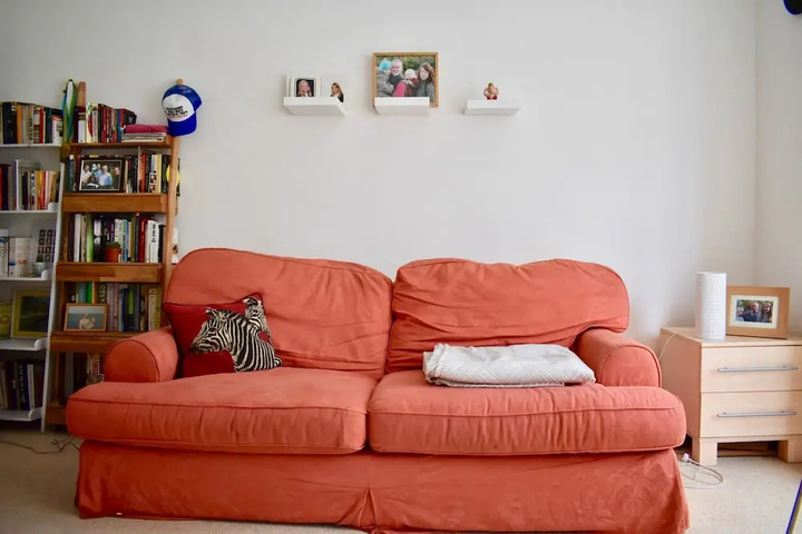 Room 4 of 12