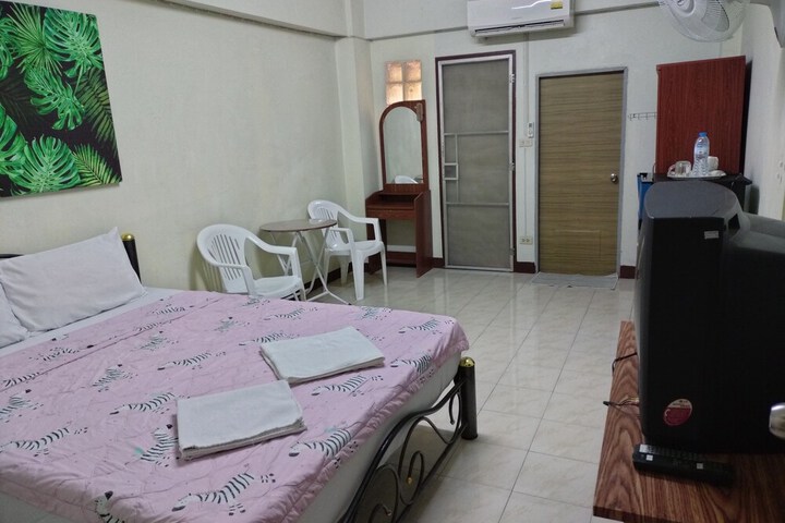 Room 14 of 46