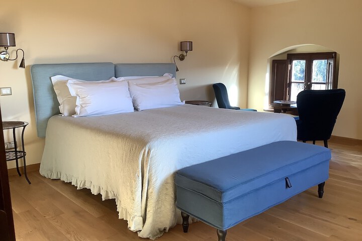 Room 45 of 147