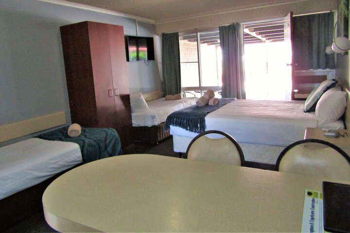 Room 10 of 63