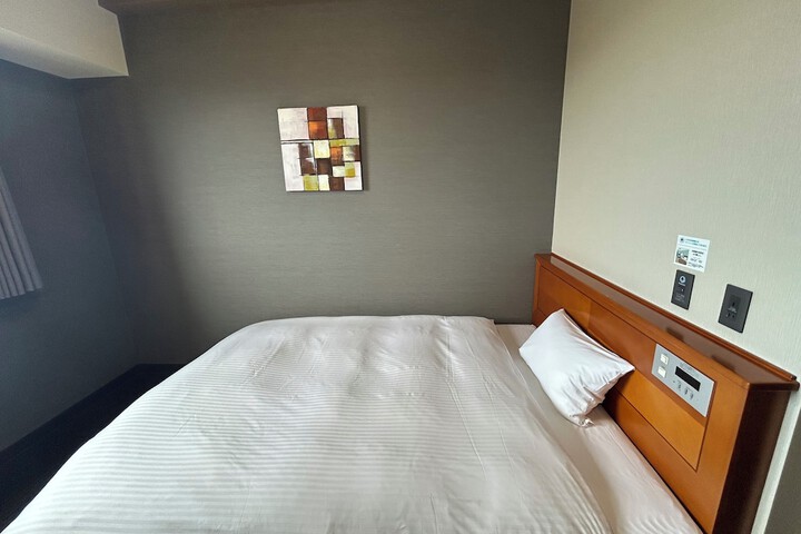 Room 14 of 35