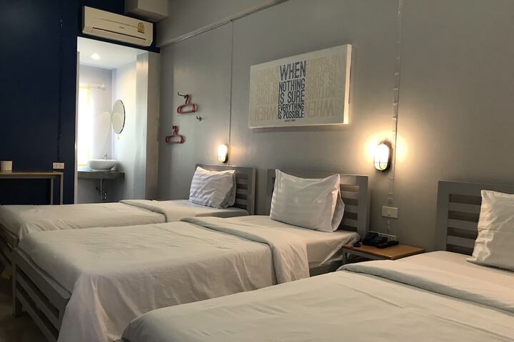 Room 28 of 58