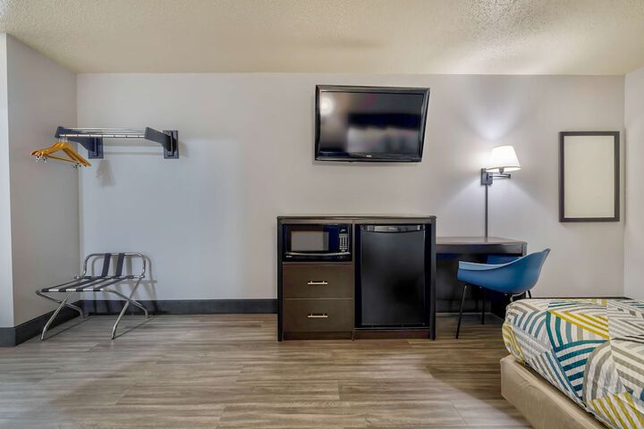 2 Double Beds (5 of 8)