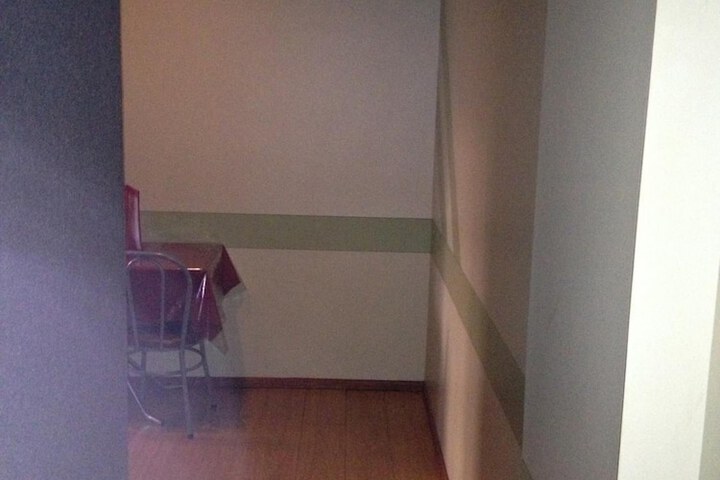 Room 15 of 34