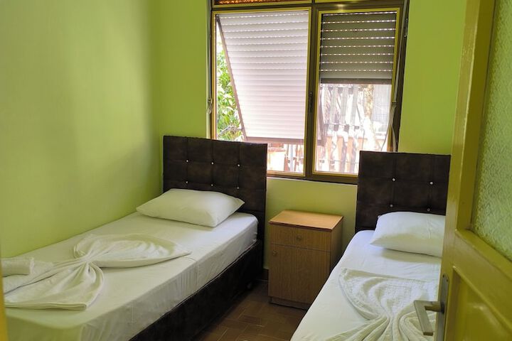 Room 21 of 63