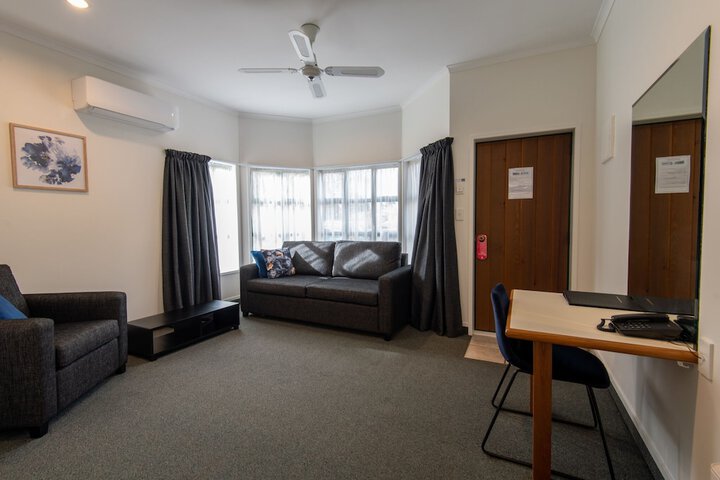 Room 18 of 40