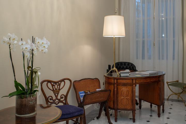Room 45 of 78