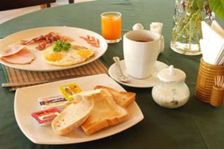Breakfast/Coffee Service 5 of 30