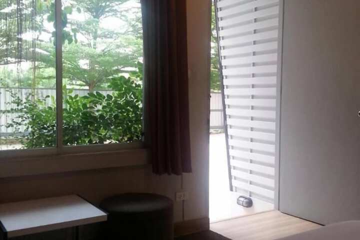 Room 6 of 24