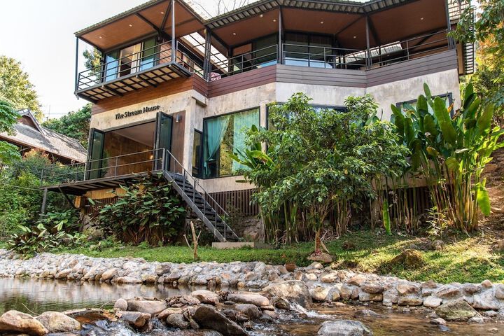 The Stream House at Mae Kampong