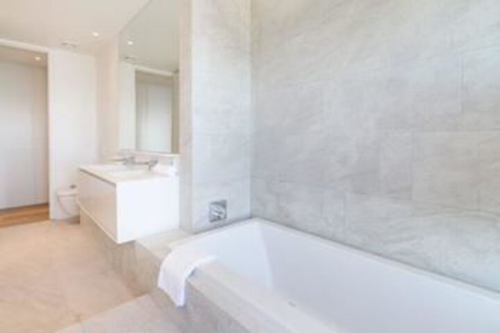 Room 3 of 15