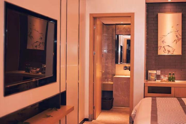 Room 11 of 46