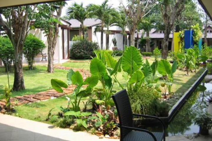Phanhin Regent Executive Residence R2