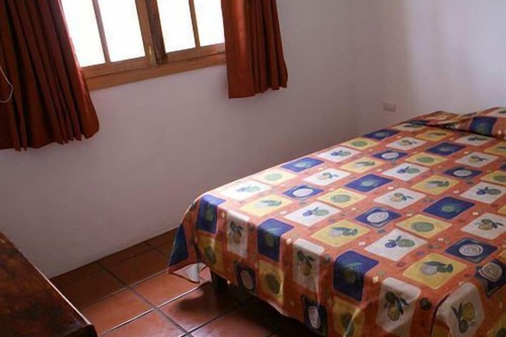 Room 2 of 34