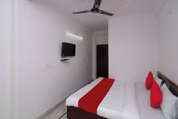 Room 15 of 20