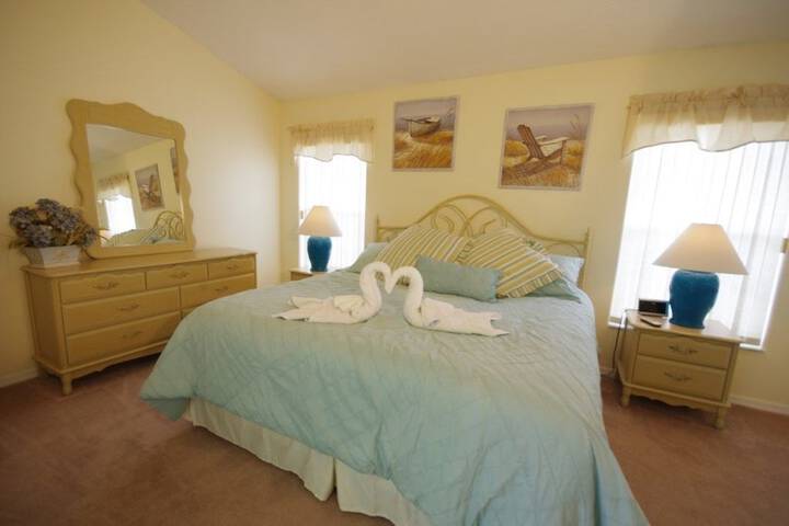 Room 7 of 23