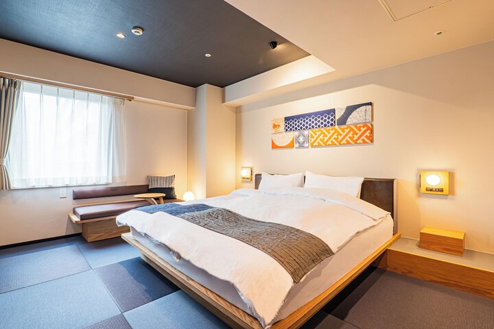 Room 15 of 49