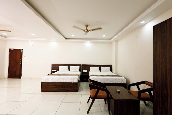 Room 6 of 39