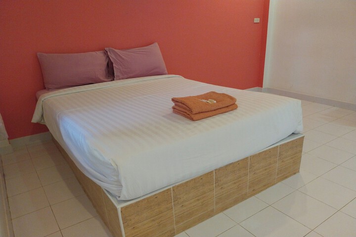 Room 12 of 47