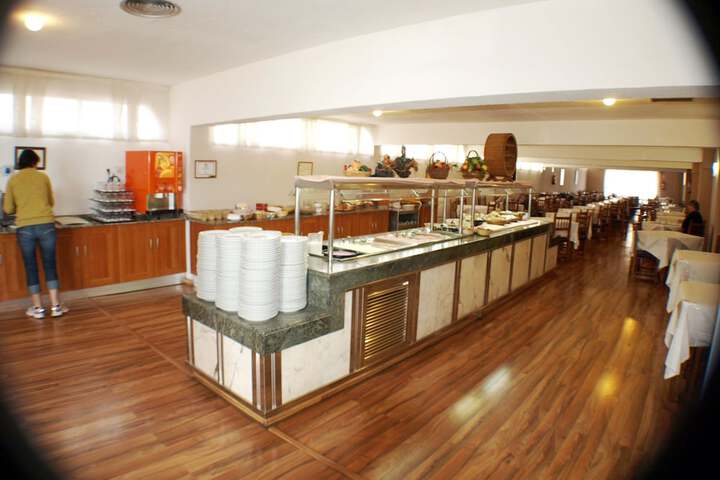 Dining Photos