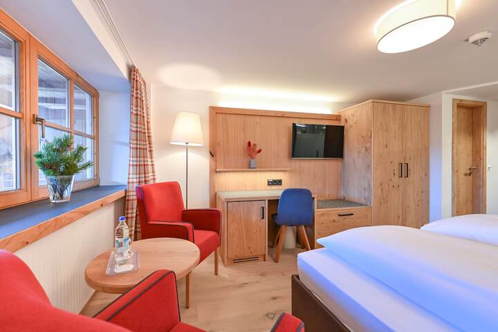 Room 15 of 32