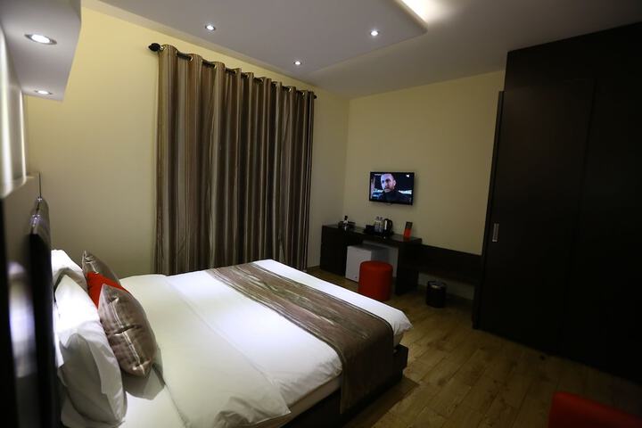 Room 15 of 58