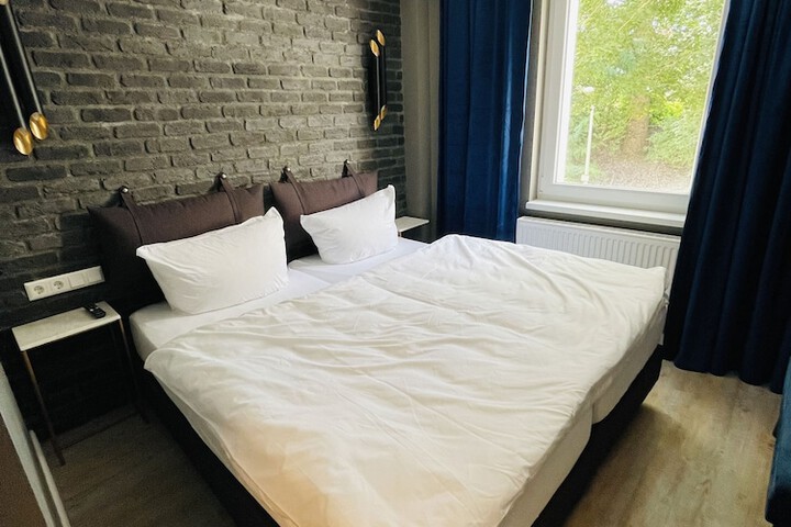 Room 21 of 63