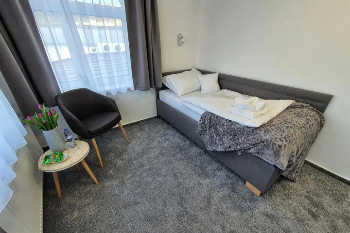 Room 22 of 25