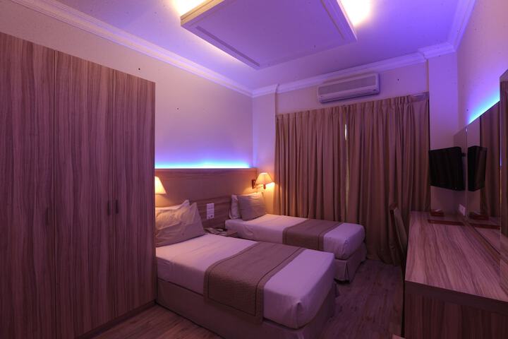 Room 2 of 54