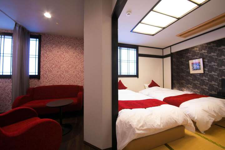 Room 12 of 53