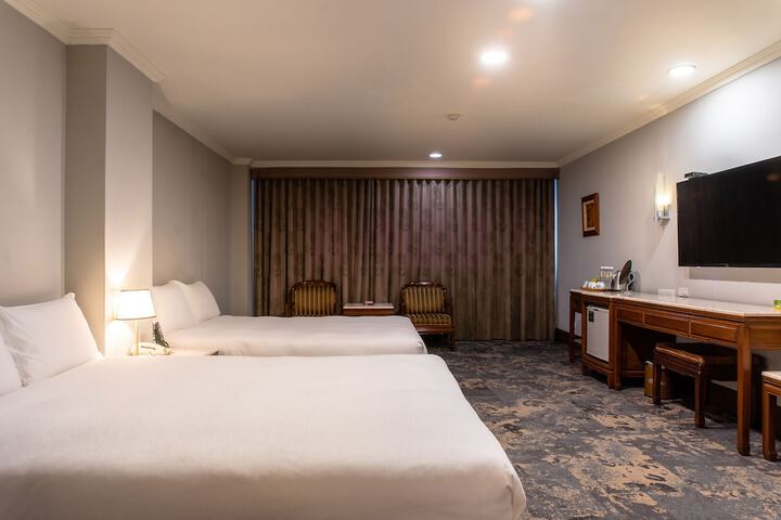 Room 14 of 63