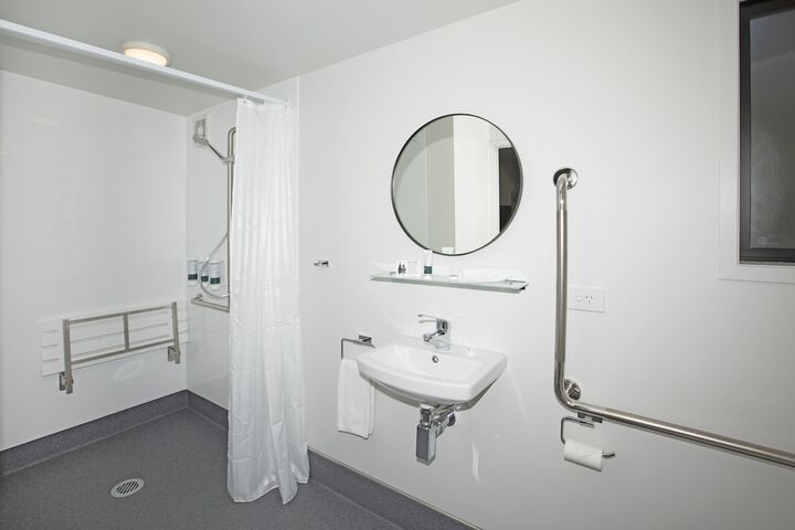 Room 32 of 56