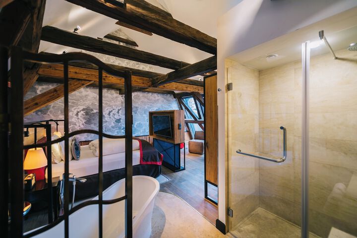 Room 20 of 61