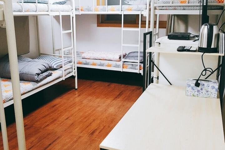 Room 2 of 13