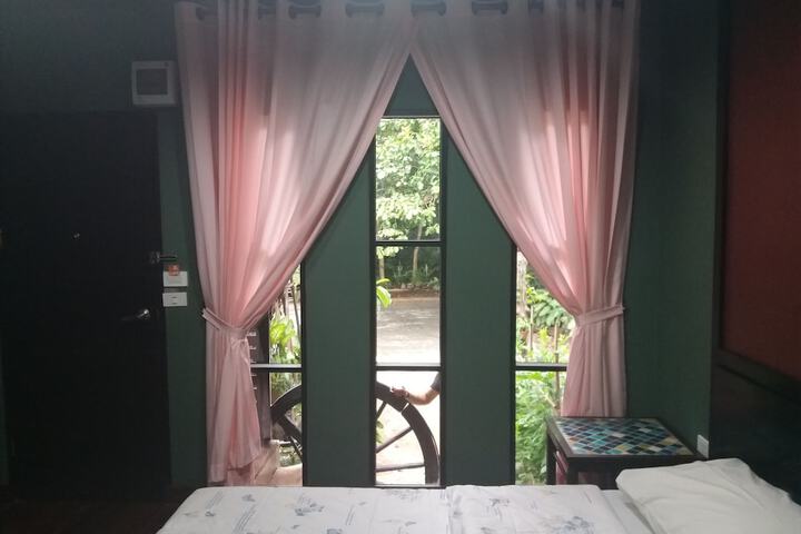 Room 3 of 39