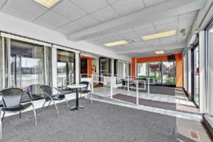 Motel 6 Villa Park IL - Chicago West in Villa Park, IL