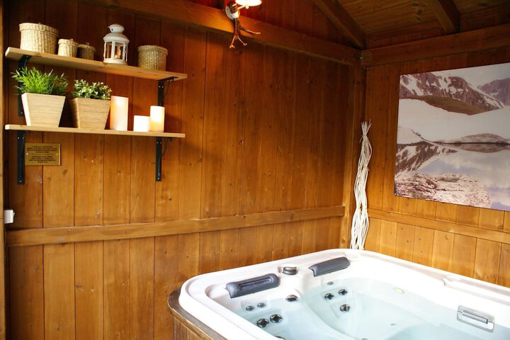 Spa 40 of 52