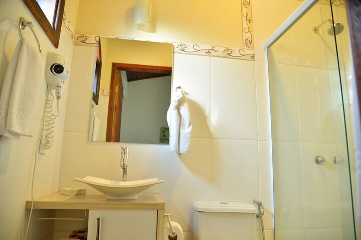 Room 123 of 223