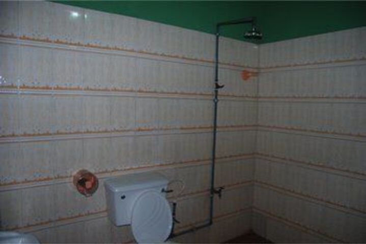 Room 3 of 8